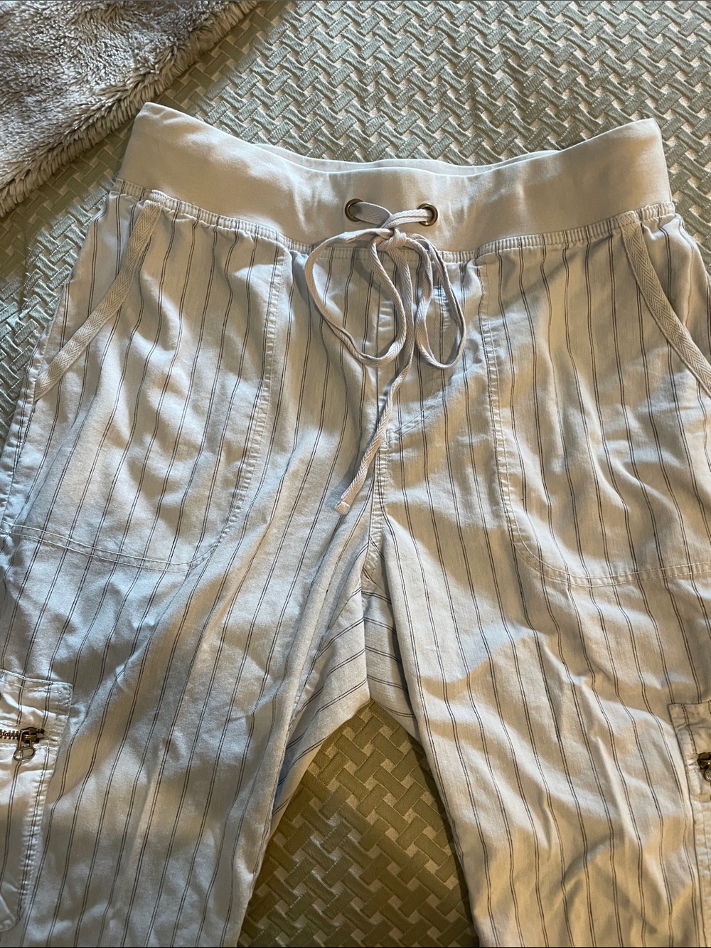 XCVI Light Cream Pinstripe Drawstring Joggers shorts